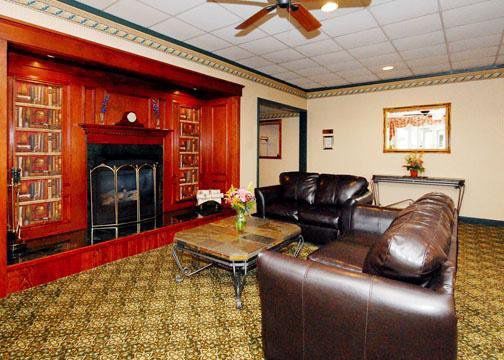 Econo Lodge Inn & Suites Augusta Inreriör bild